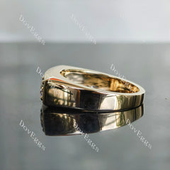 Doveggs round bezel three stones moissanite wedding band