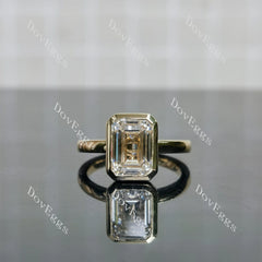 Doveggs Emerald Bezel Solitaire Lab Grown Diamond Engagement Ring