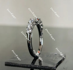 Doveggs round moissanite/lab grown diamond wedding band-1.7mm band width