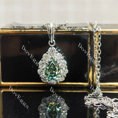 Aunty Maryanne’s Pear halo moissanite pendant necklace (pendant only)| Doveggs
