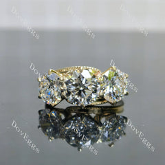Tin’s Embrace-Round three stones moissanite engagement ring| DovEggs