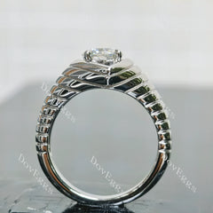 Round heart-shaped solitaire art deco engagement ring/wedding band| Doveggs