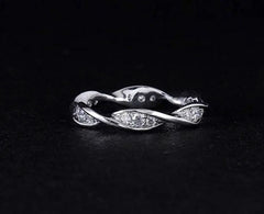 Doveggs Curved moissanite/lab grown diamond wedding band for women-3.7mm band width