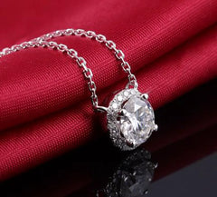 Doveggs round halo moissanite pendant necklace