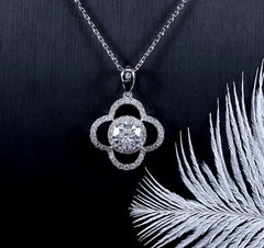 Doveggs round flower shape halo moissanite pendant necklace (pendant only)