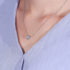 Doveggs oval cut halo moissanite pendant necklace