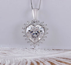 Doveggs heart halo moissanite pendant necklace (pendant only)