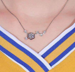 Doveggs round side stone moissanite pendant necklace