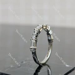 (size 7) Doveggs sterling silver round baguette wedding band