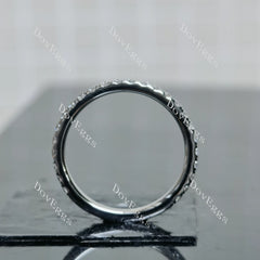 (size 7) Doveggs sterling silver round moissanite wedding band
