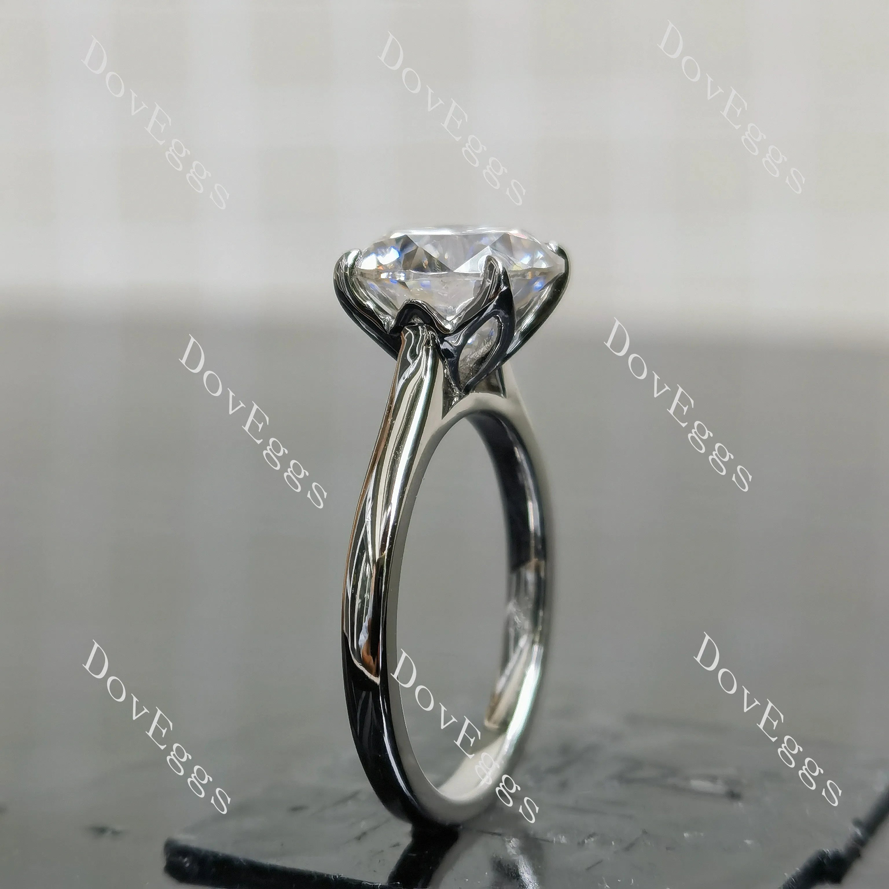 (size 5.5) Doveggs sterling silver 3ct Round moissanite engagement ring