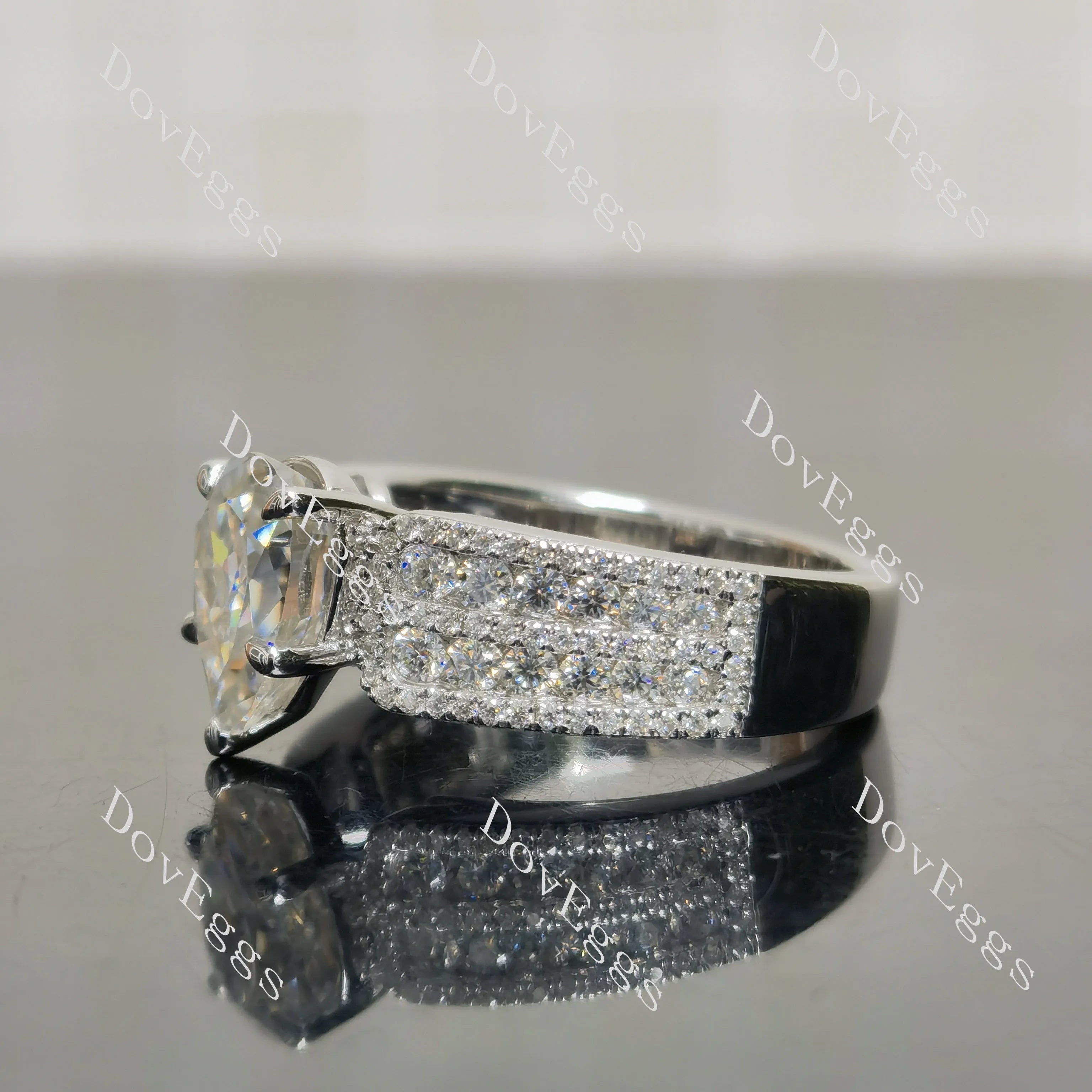 (size 7) Doveggs sterling silver 3ct Pear moissanite engagement ring