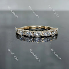 Doveggs oval seven stones moissanite/lab grown diamond wedding band-2.5mm band width