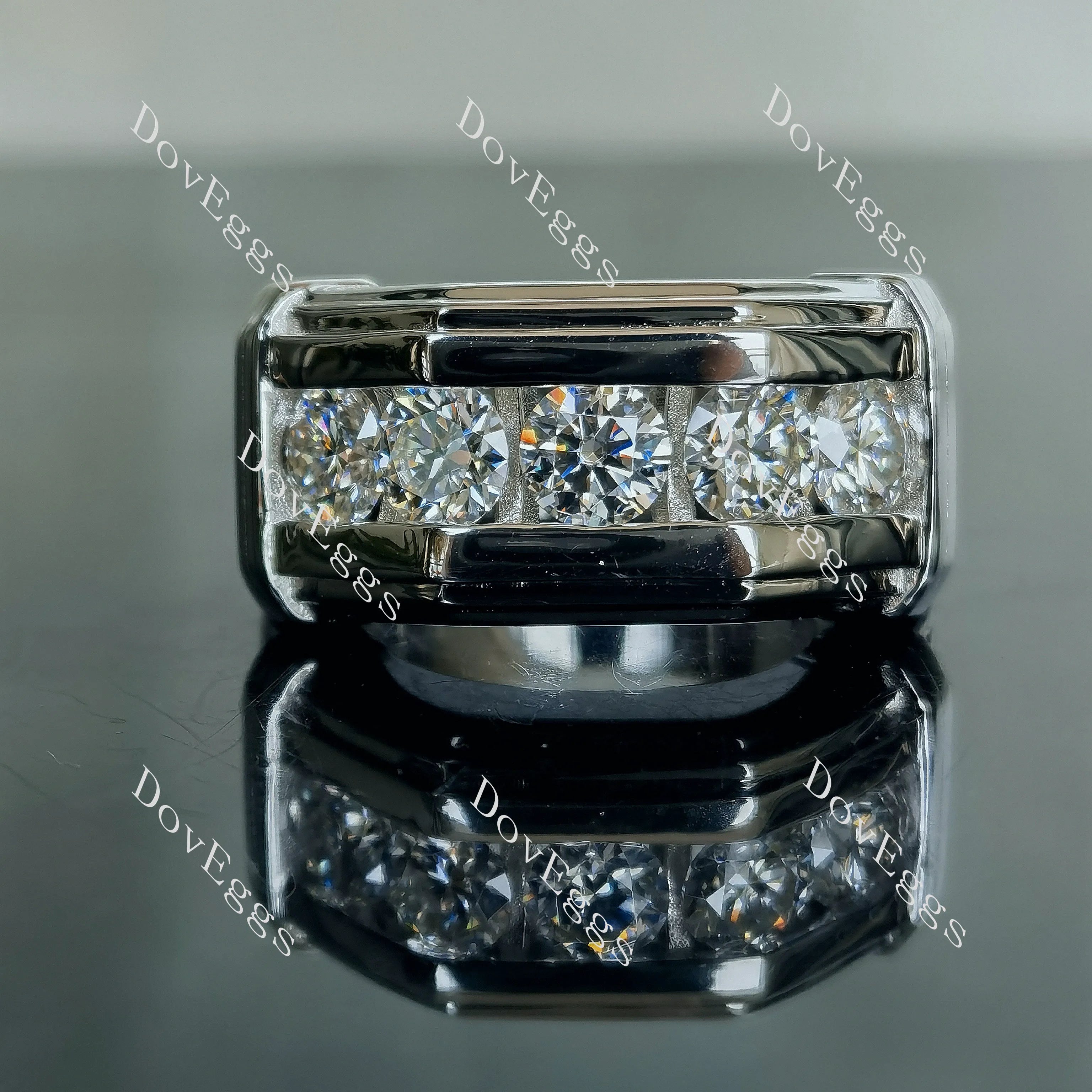 Doveggs round five stones channel set moissanite wedding band-5.5mm band width