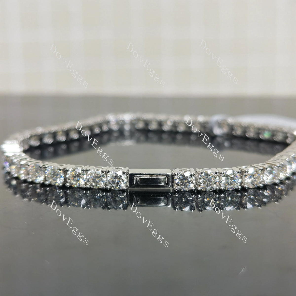 (8 inches) Doveggs 4mm round moissanite tennis bracelet