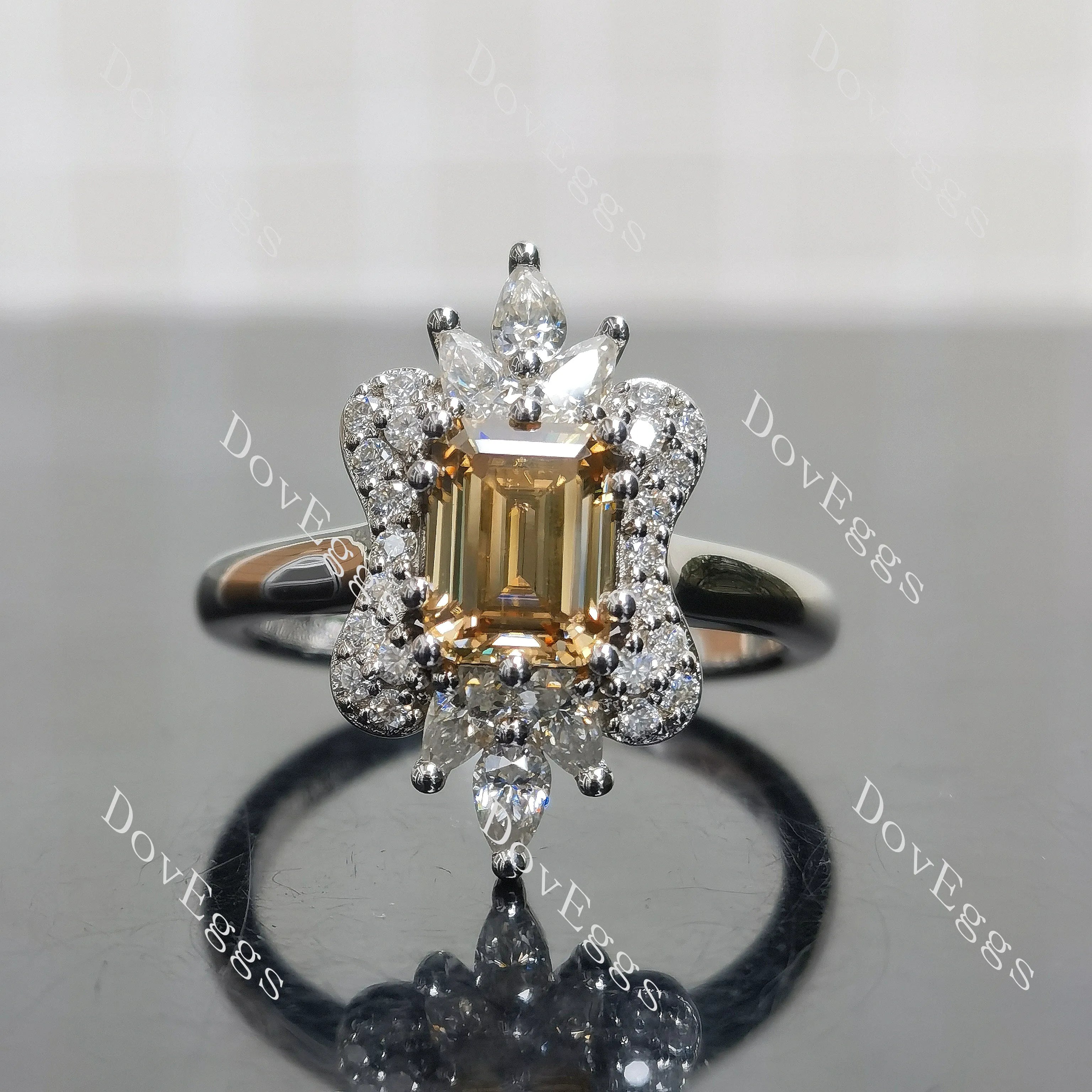 (size 9.5) Doveggs sterling silver 2ct Emerald champagne moissanite engagement ring