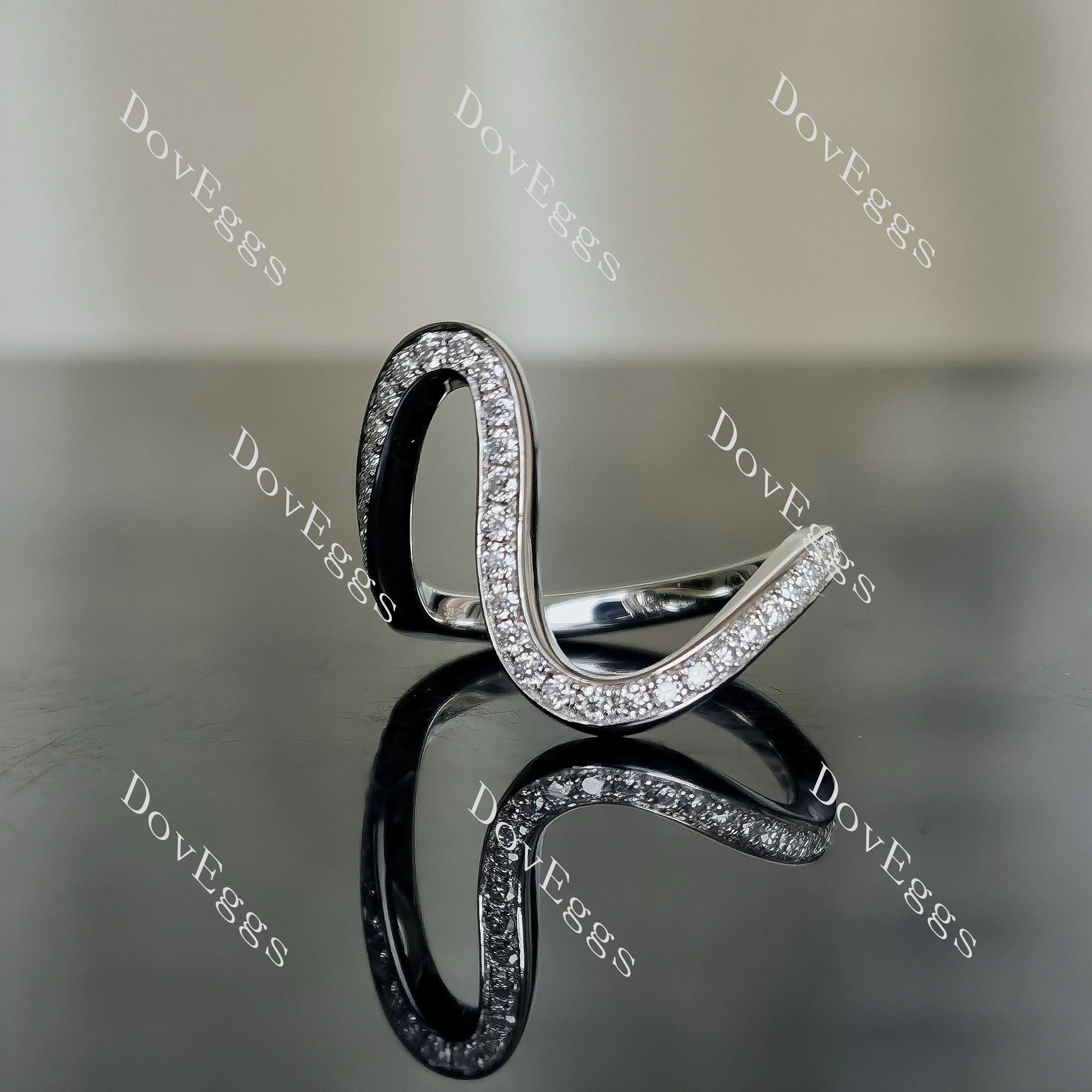 Doveggs round pave curved moissanite/lab grown diamond wedding band-2.1mm band width