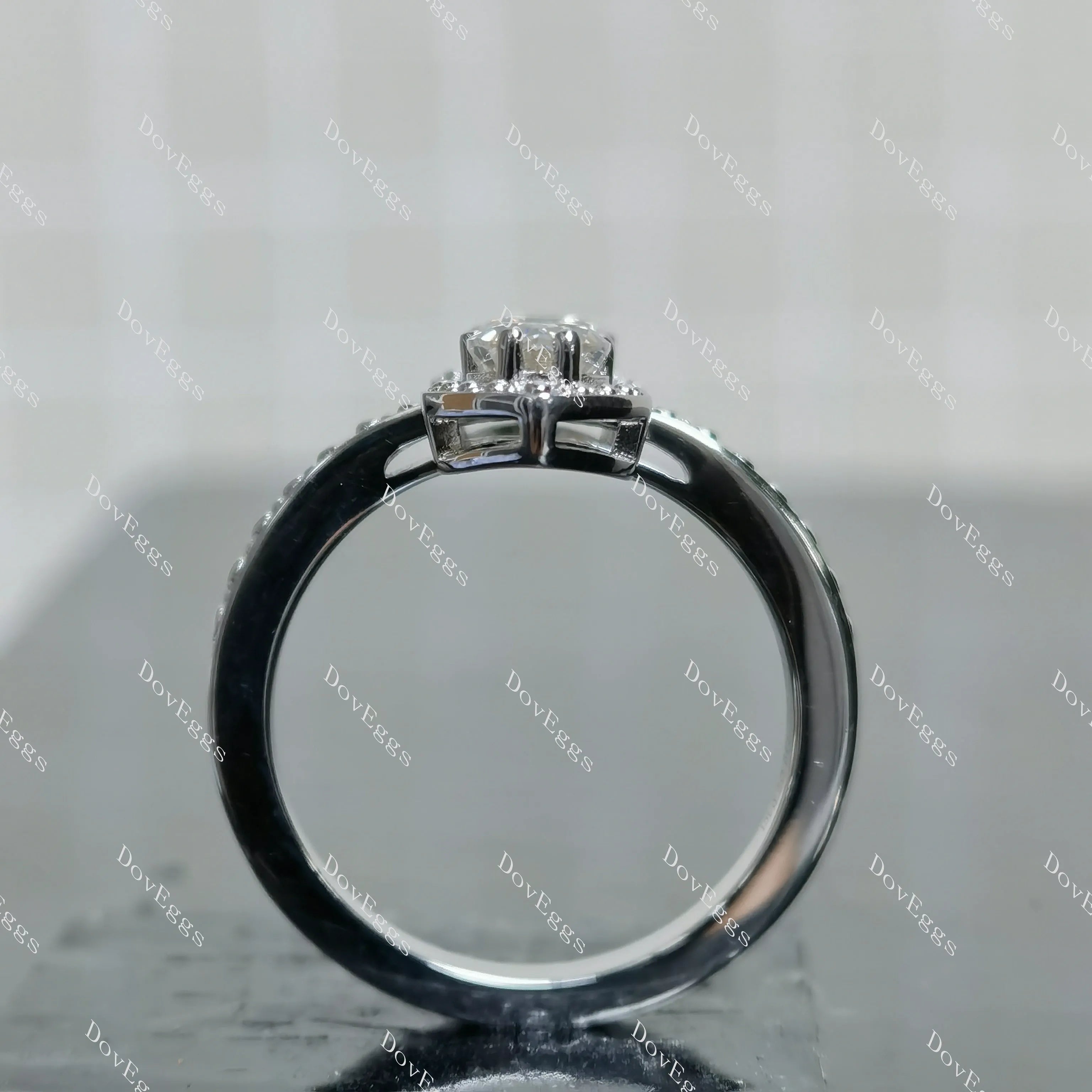 (size 8.75)Doveggs 2ct GHI color pear moissanite engagement SS ring