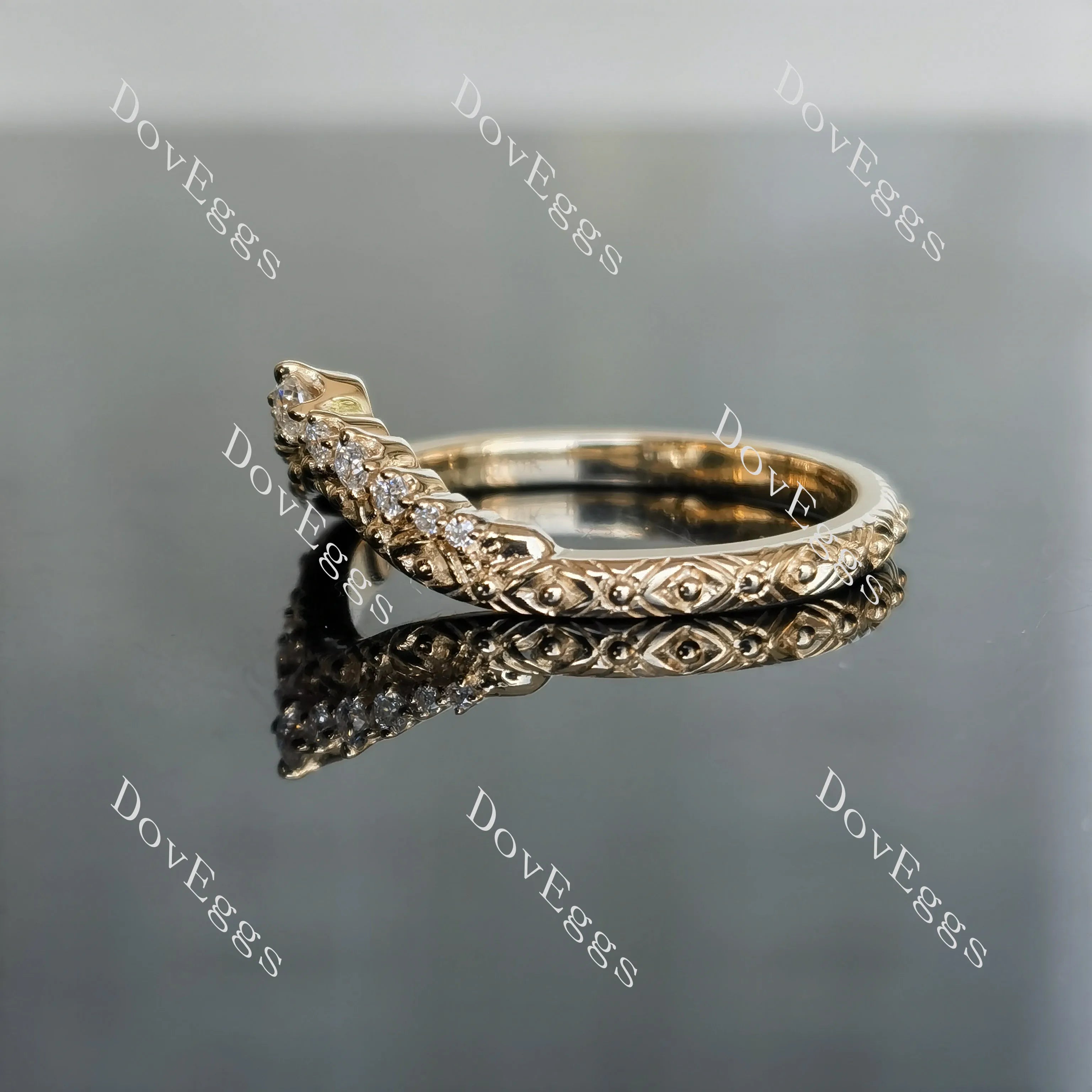Doveggs round art deco curved moissanite/lab grown diamond wedding band-2.0mm band width