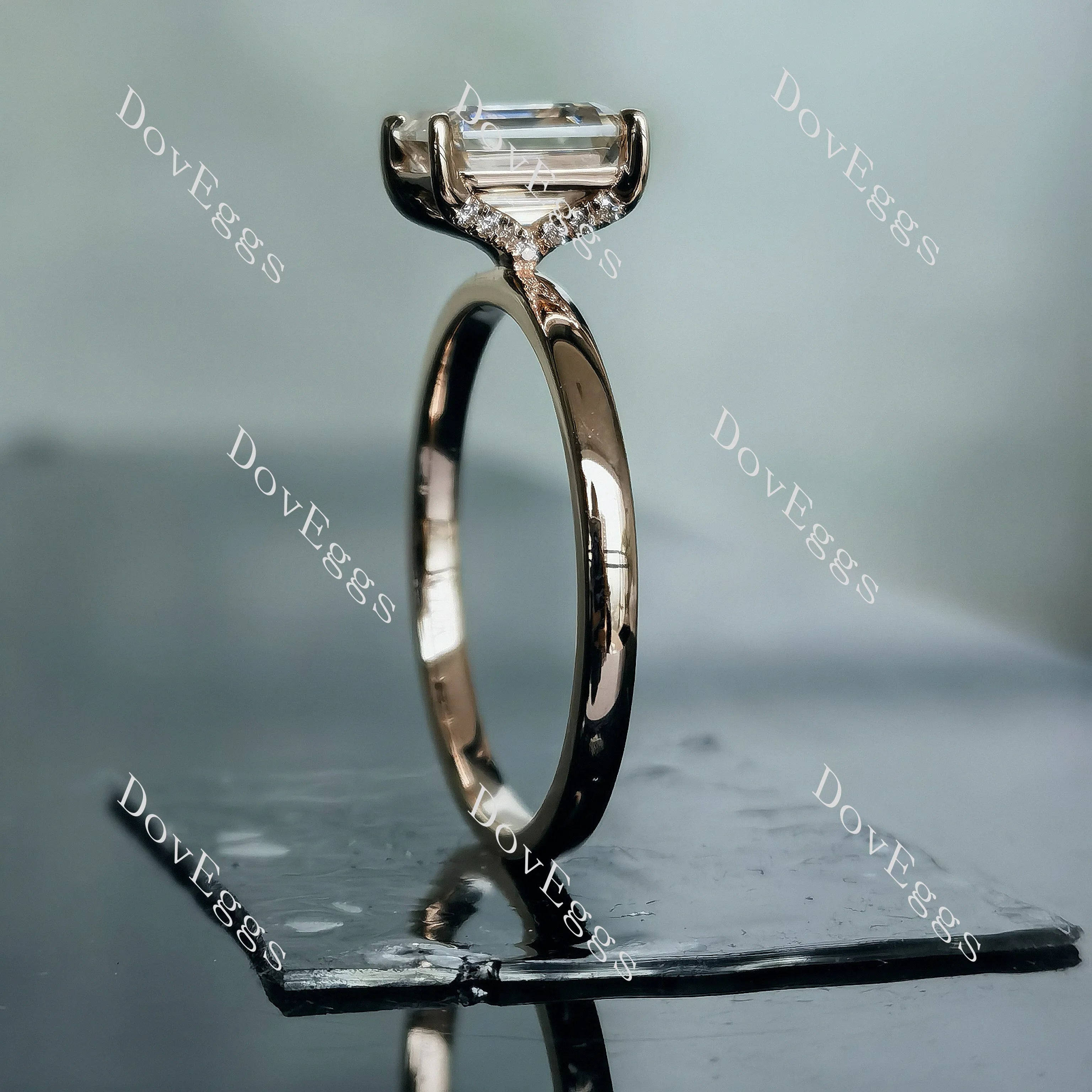 Doveggs Elizabeth Taylor Krupp cut moissanite engagement ring