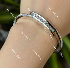 Doveggs round moissanite/lab grown diamond bangle for women