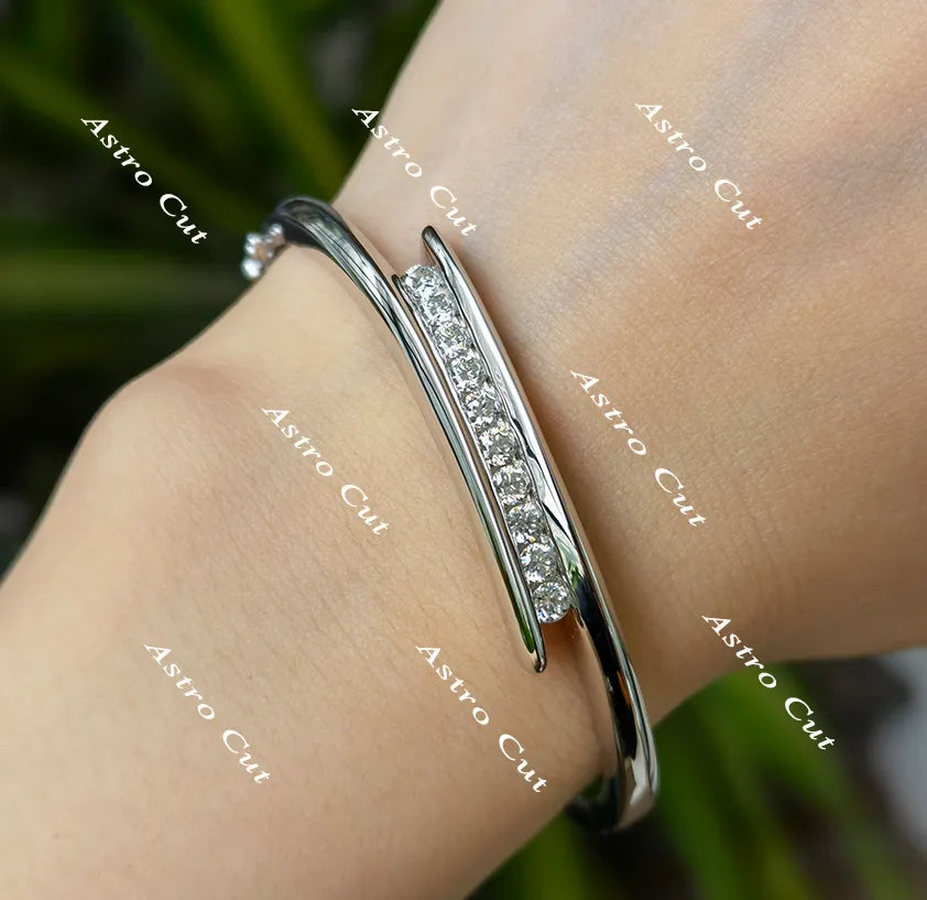 Doveggs round moissanite/lab grown diamond bangle for women