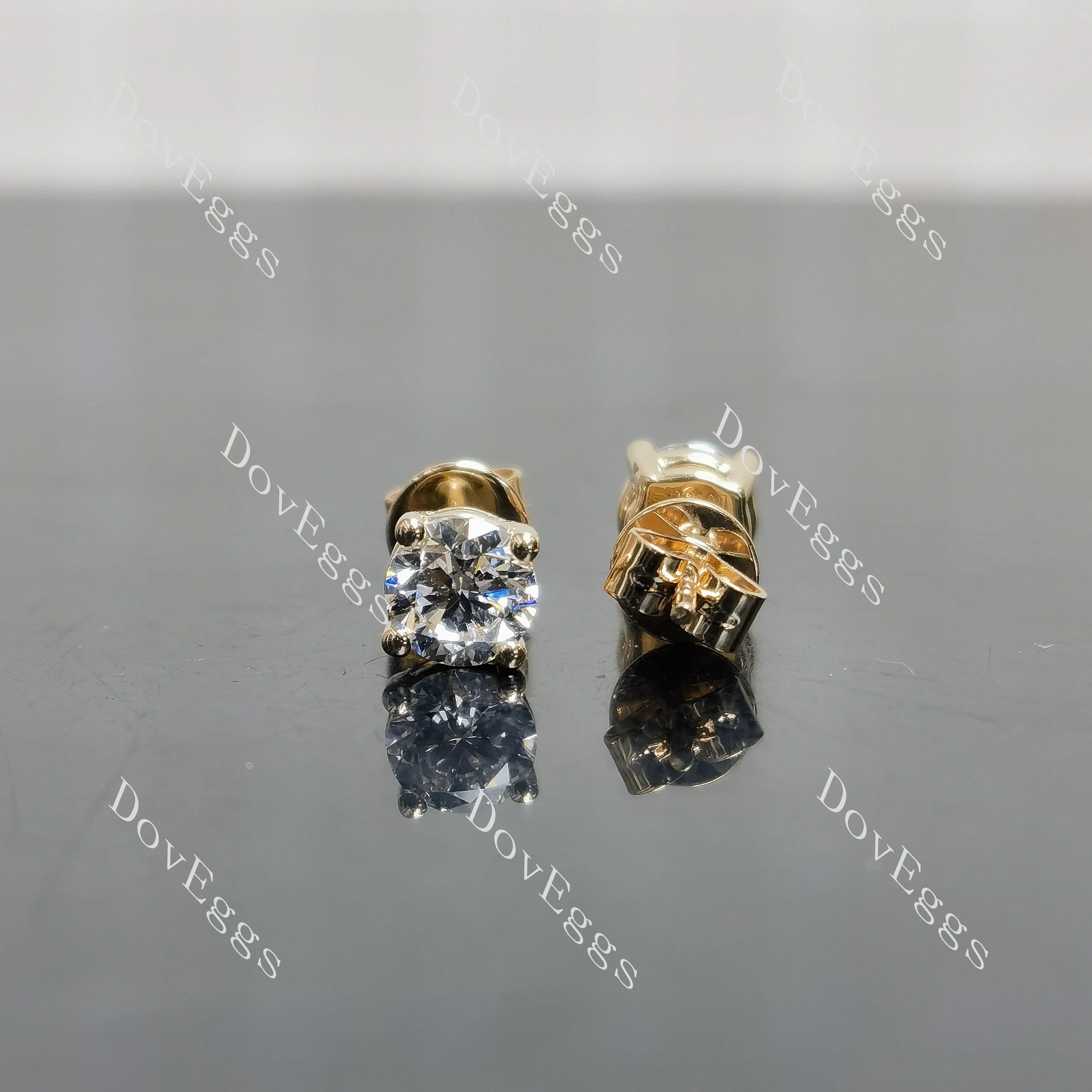 Doveggs 0.5ct Each 1cttw EF, Above VS Lab Grown Diamond Earstud in Solid 14k Metal