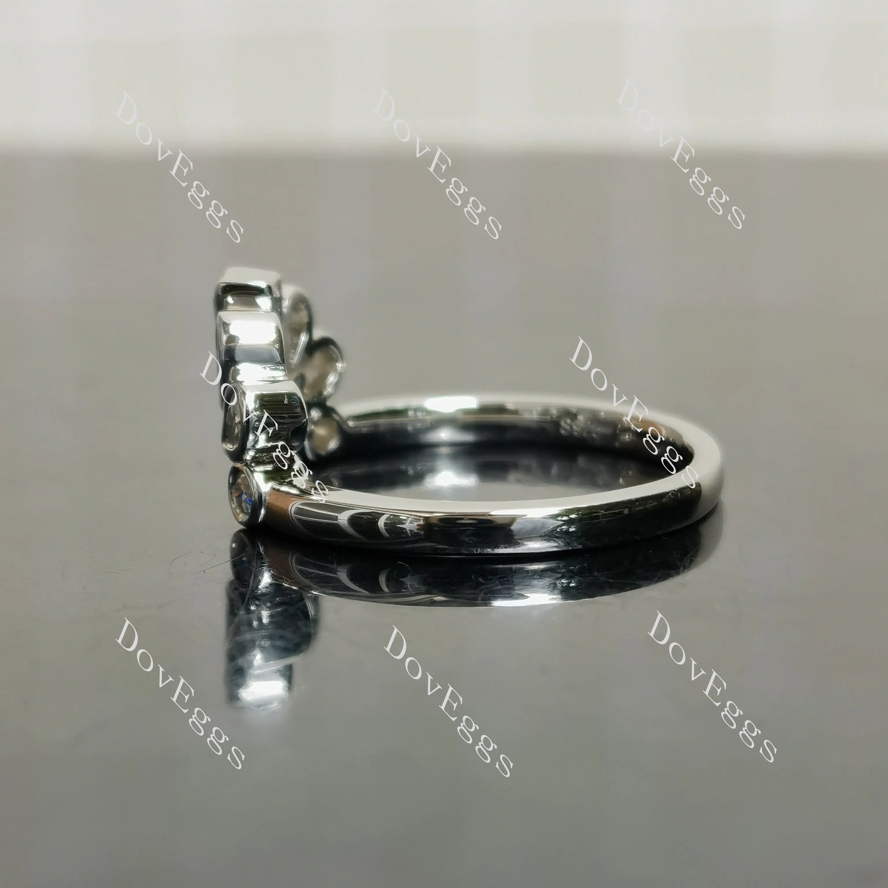 (size 9) Doveggs baguette pear round moissanite wedding band