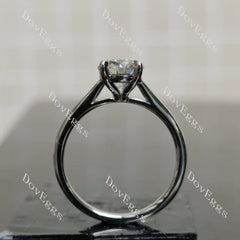 (size 8) Doveggs sterling silver 1.5ct Round moissanite engagement ring