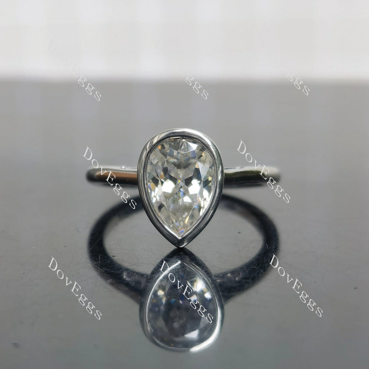 (size 7.5) Doveggs sterling silver 3ct pear moissanite engagement ring
