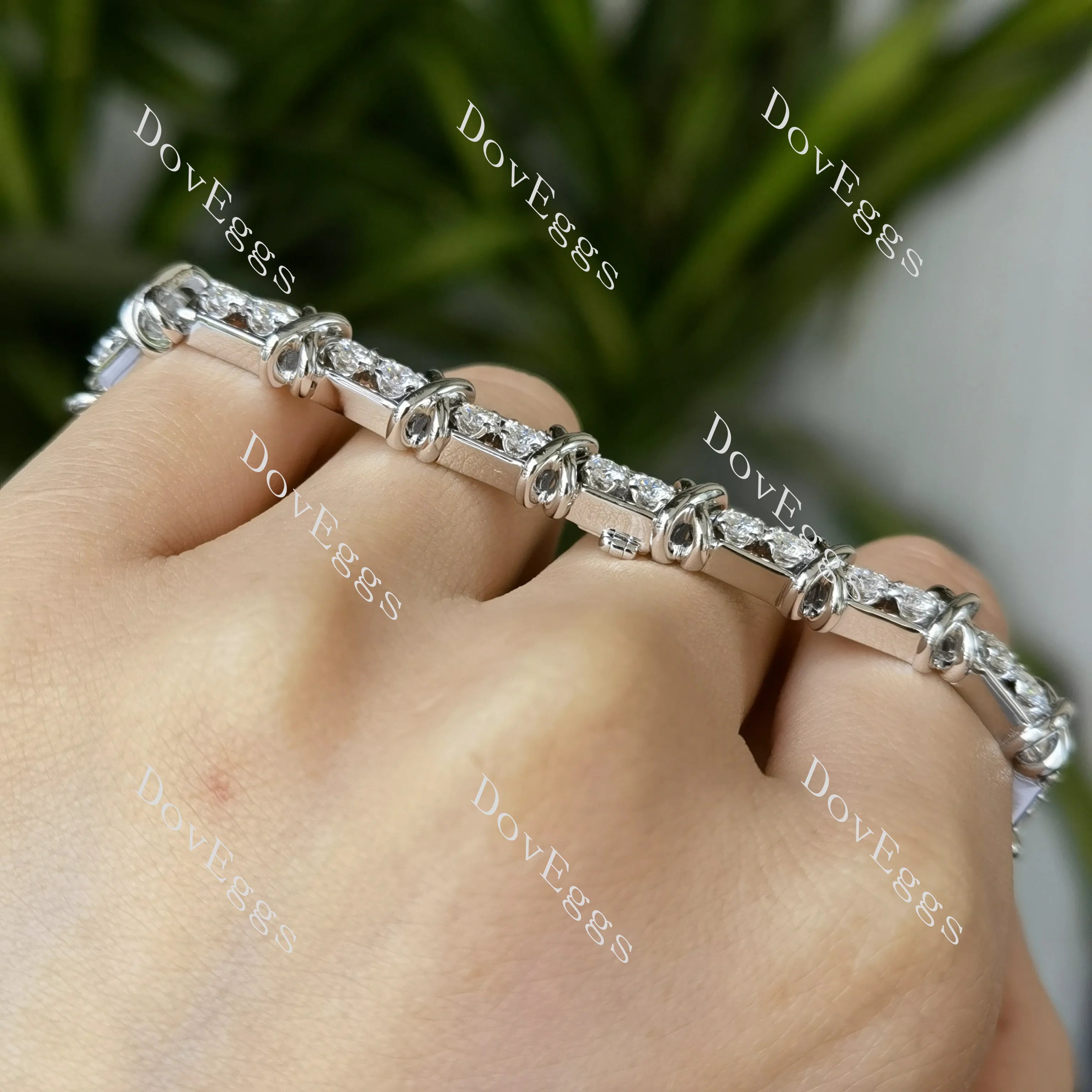 Doveggs round full eternity moissanite/lab grown diamond bracelet for women