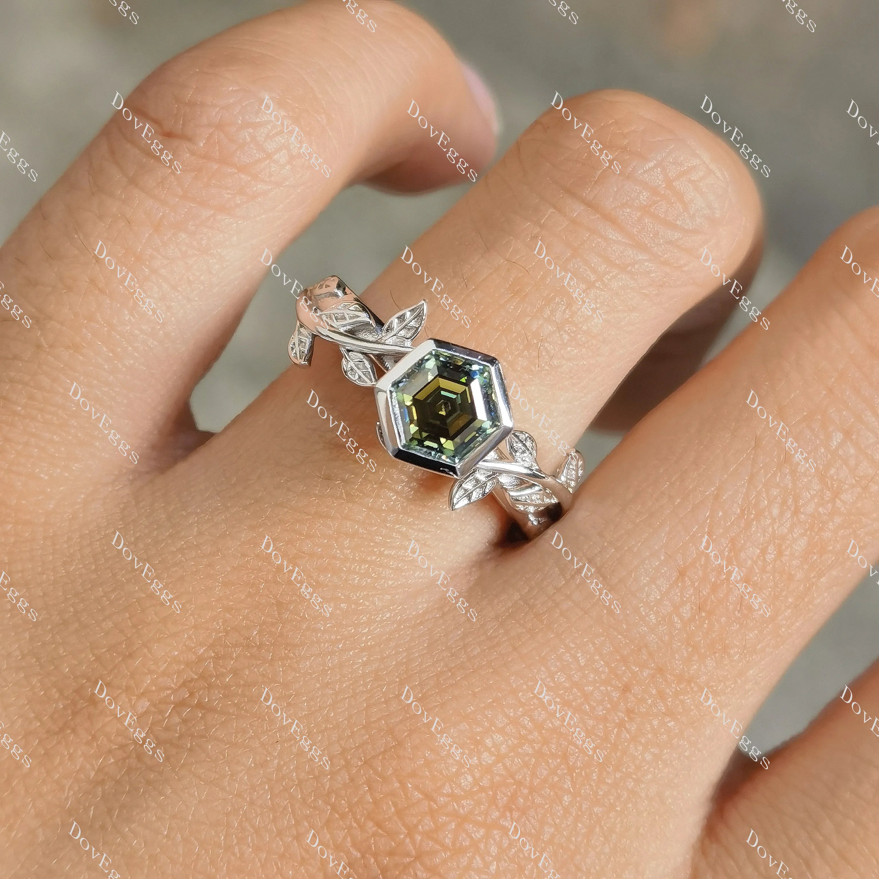 (size 6.5)Doveggs 1ct octagon peacock blue moissanite engagement SS ring