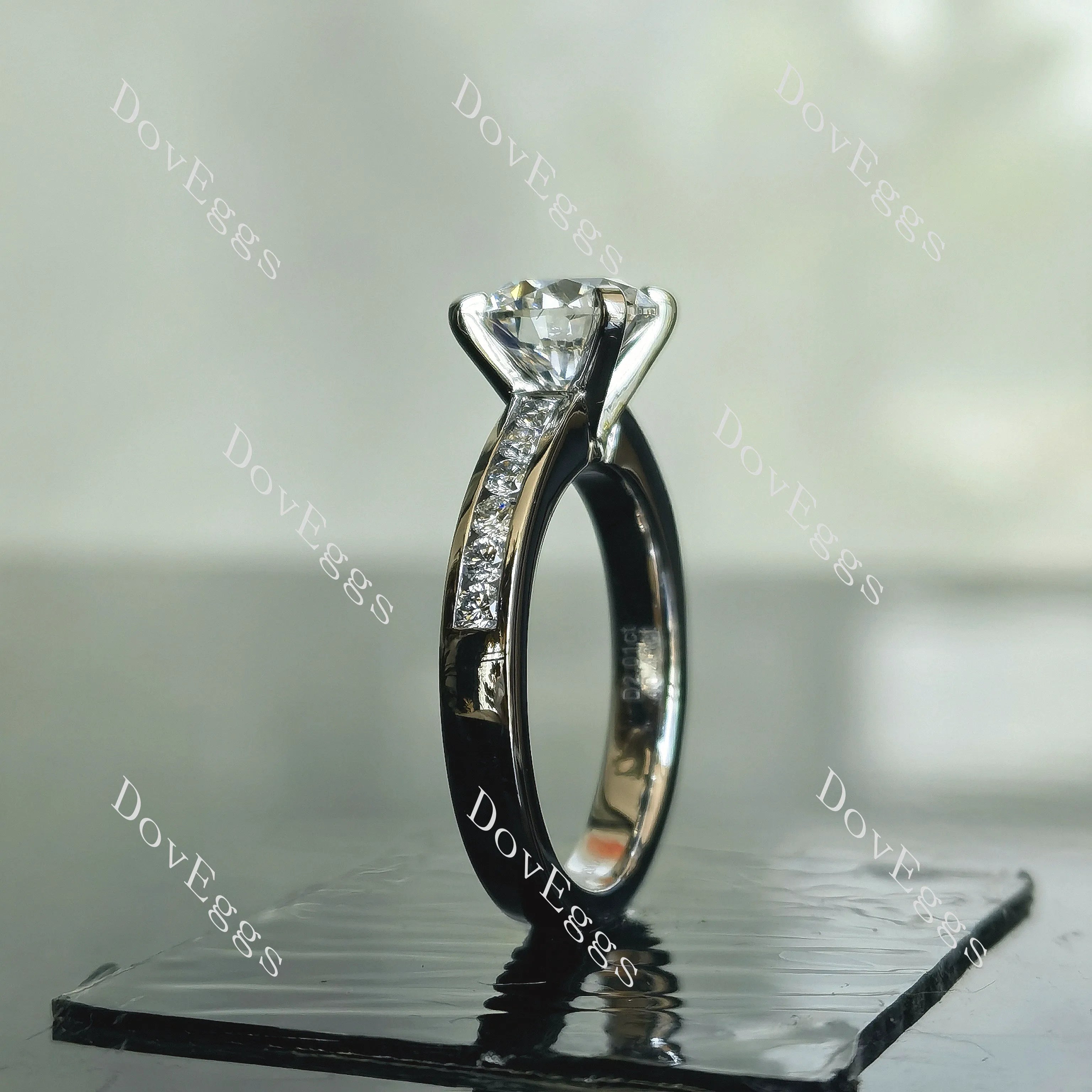 Doveggs Round Channel Set Lab Grown Diamond Ring