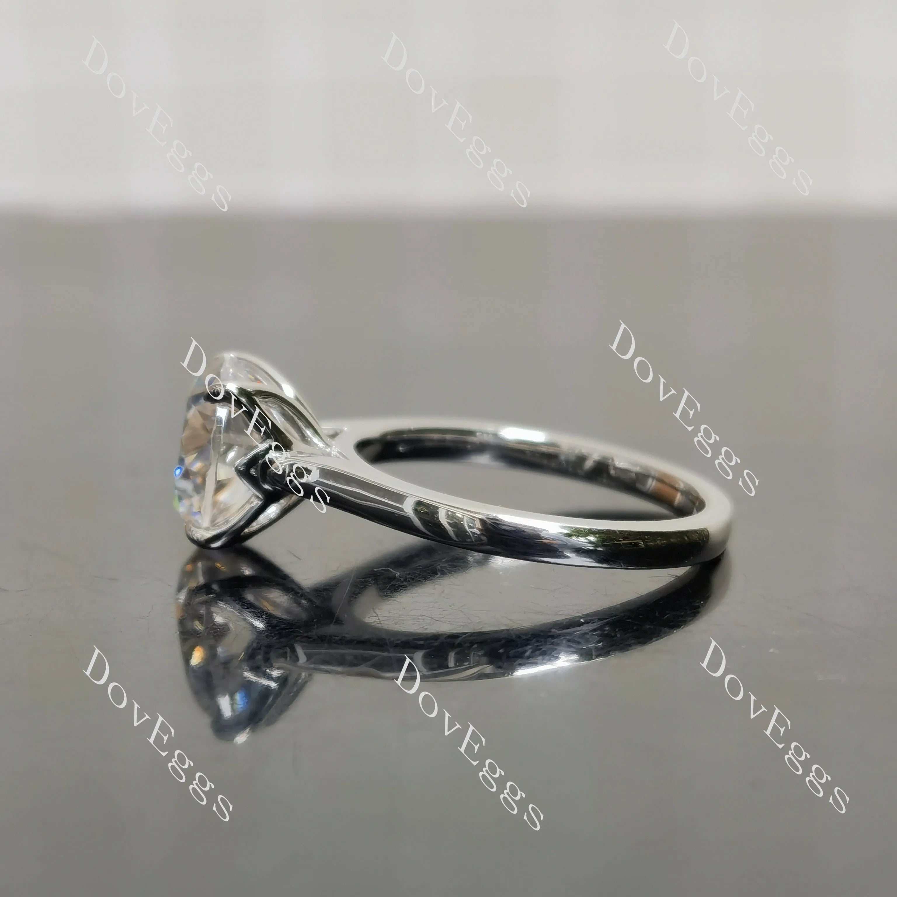 (size 5.5) Doveggs sterling silver 3ct Round moissanite engagement ring