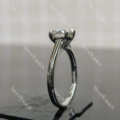 (size 8) Doveggs sterling silver 1.5ct Round moissanite engagement ring