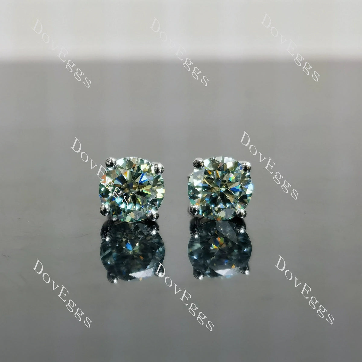Doveggs 1ct/per round 2cttw Peacock Blue color sterling silver moissanite earrings