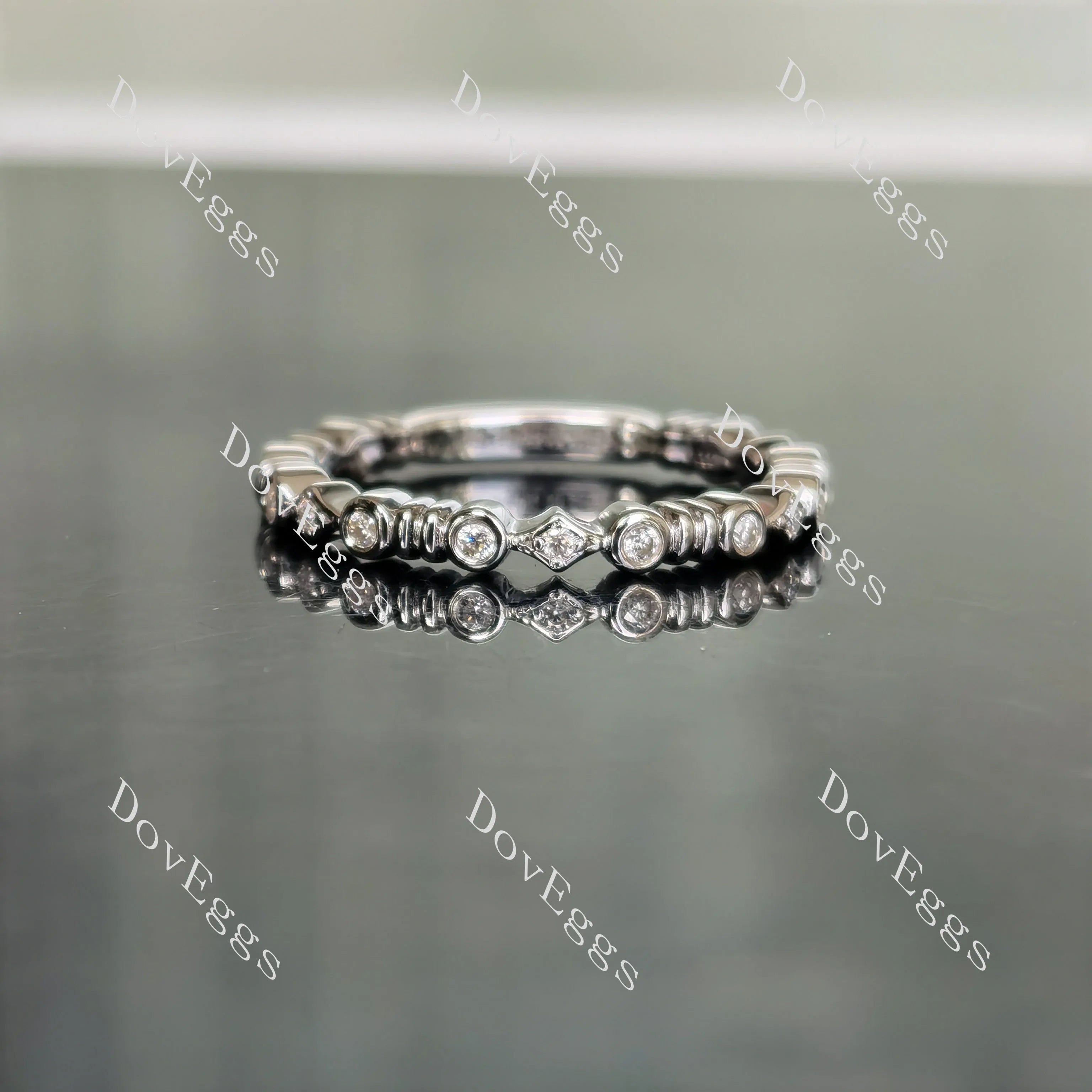 Doveggs round art deco bezel moissanite/lab grown diamond wedding band-2.0mm band width
