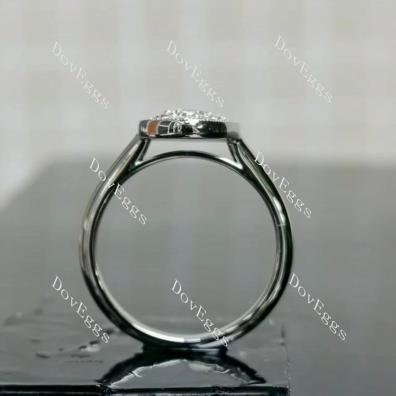 (size 7.5) Doveggs 10K white gold round lab grown diamond ring
