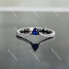 Doveggs fat triangle intense royal blue sapphire wedding band-1.5mm band width