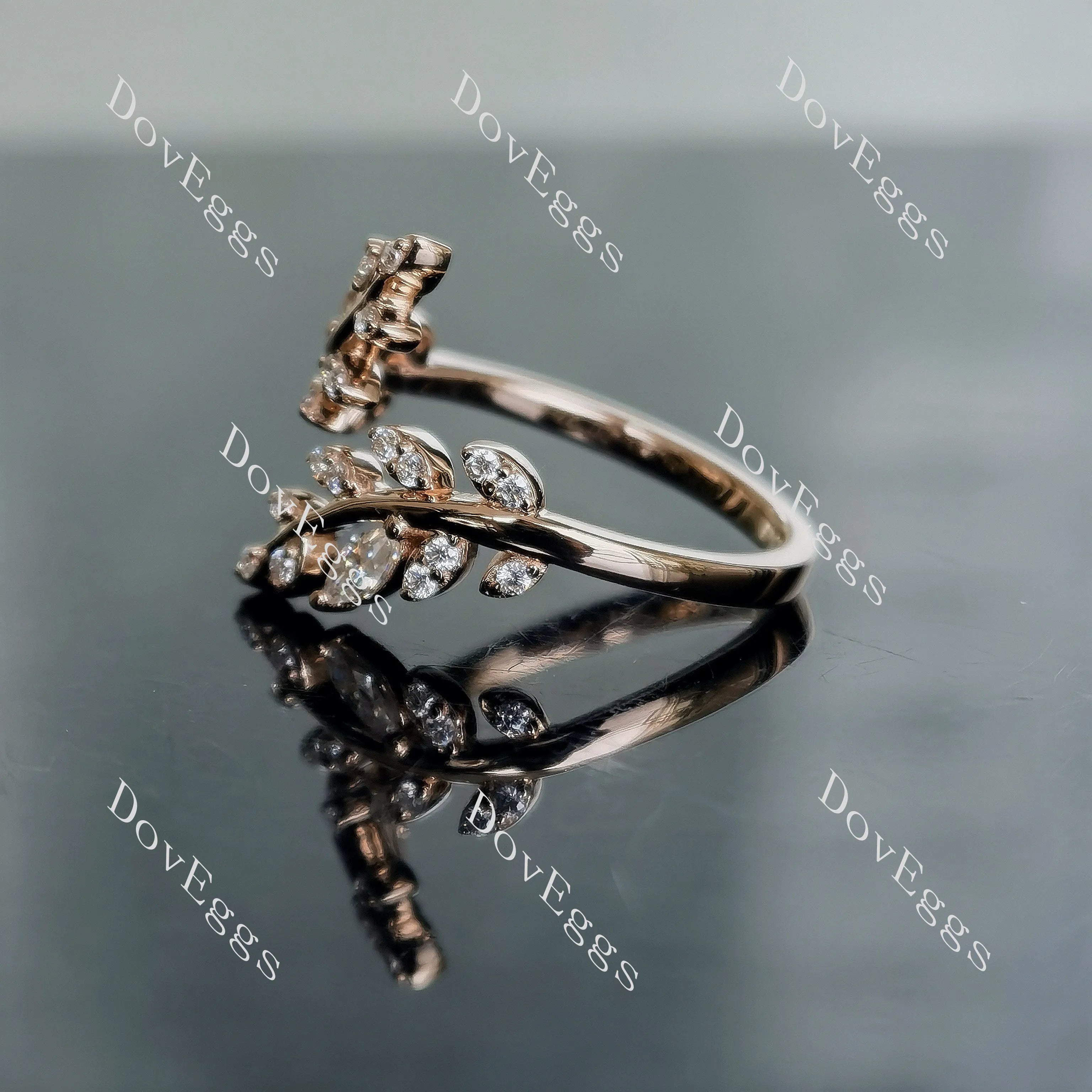 Doveggs round art deco leaf moissanite/lab grown diamond wedding band-1.8mm band width