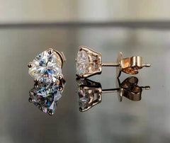 Doveggs heart shape moissanite stud earring for women