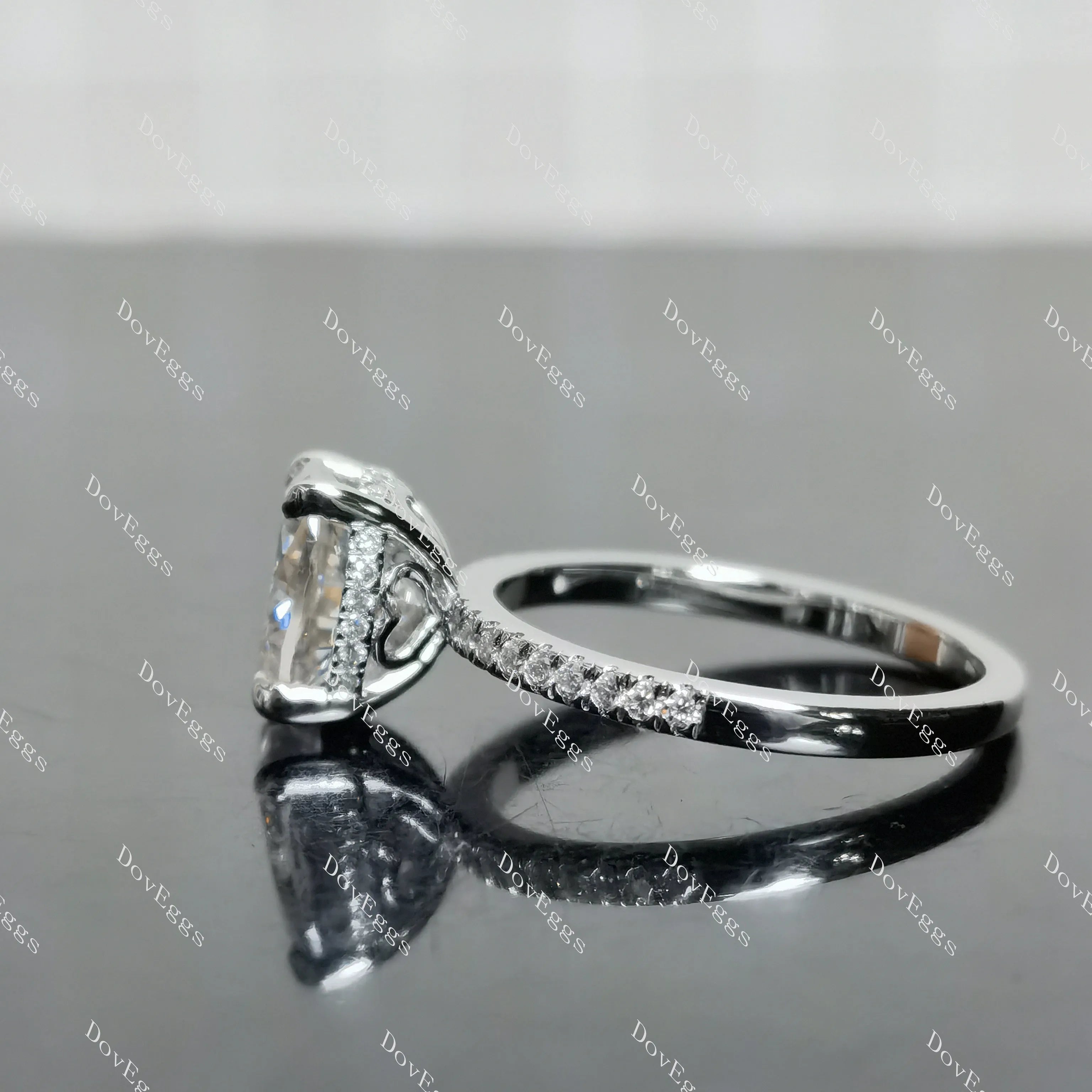 (size 6.75)Doveggs 2ct GHI color oval moissanite engagement SS ring