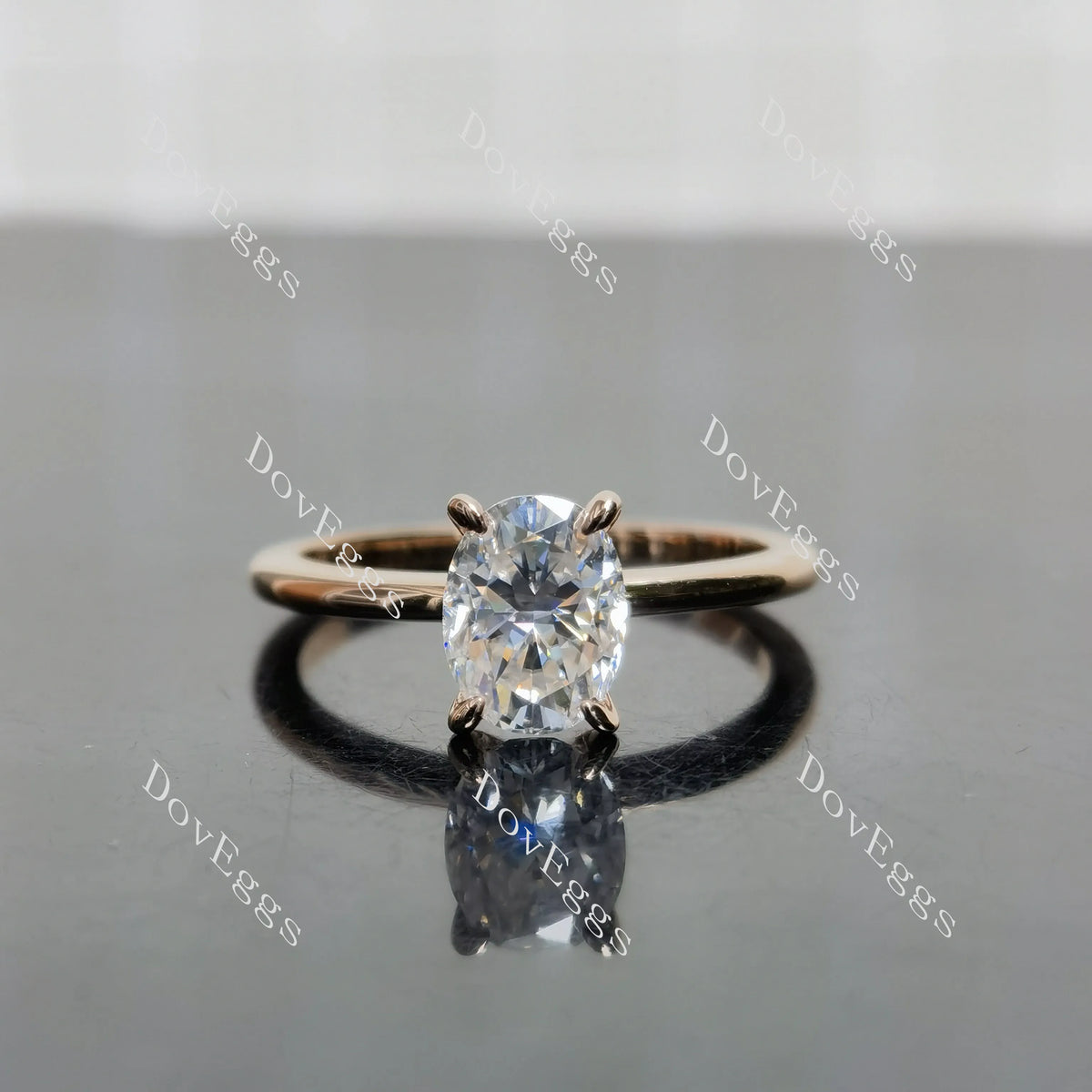 (size 7) Doveggs sterling silver plated with rose gold 1.5ct oval crushed ice cut moissanite engagement ring
