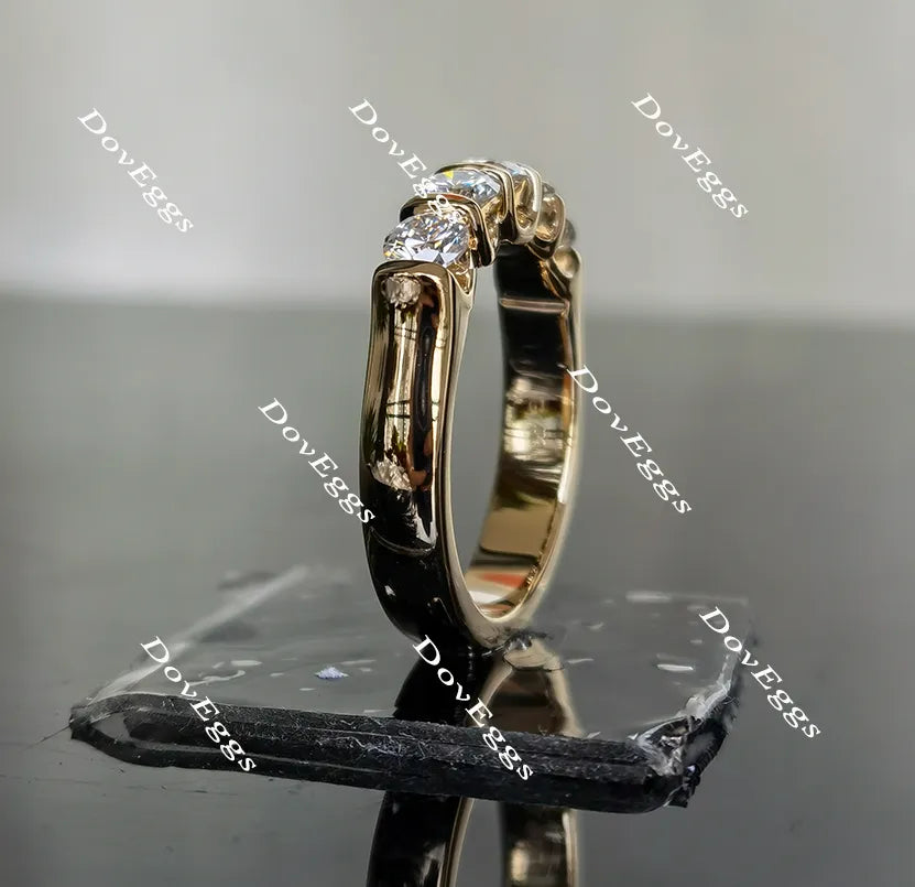 Doveggs Five stone moissanite /lab grown diamond wedding band/moissanite ring-4mm band width