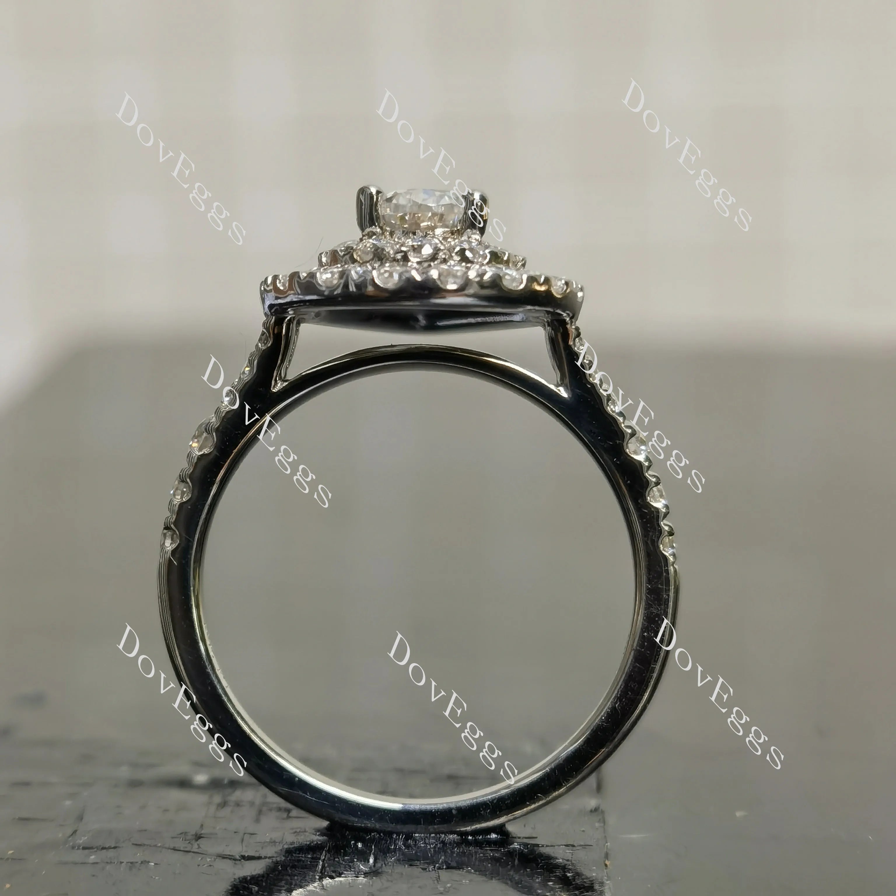 (size 7) Doveggs sterling silver 1.25ct pear moissanite engagement ring