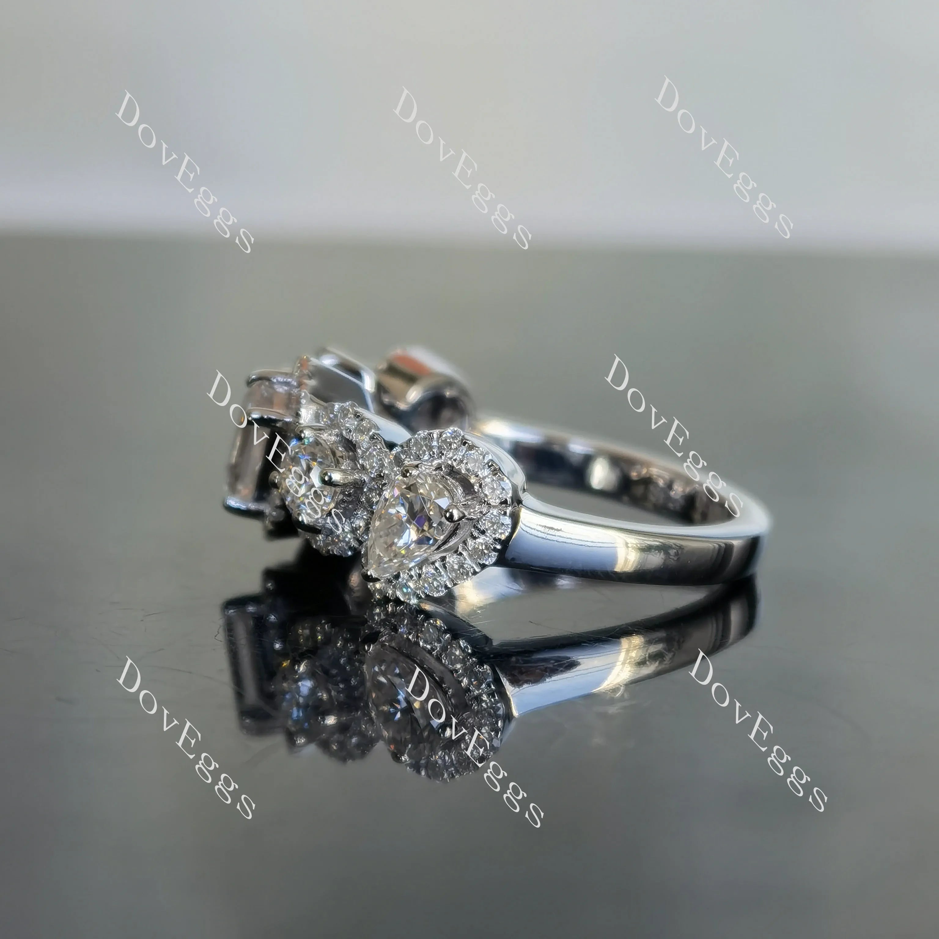 Doveggs oval/princess/emerald/round/pear stones moissanite/lab grown diamond wedding band-2.4mm band width