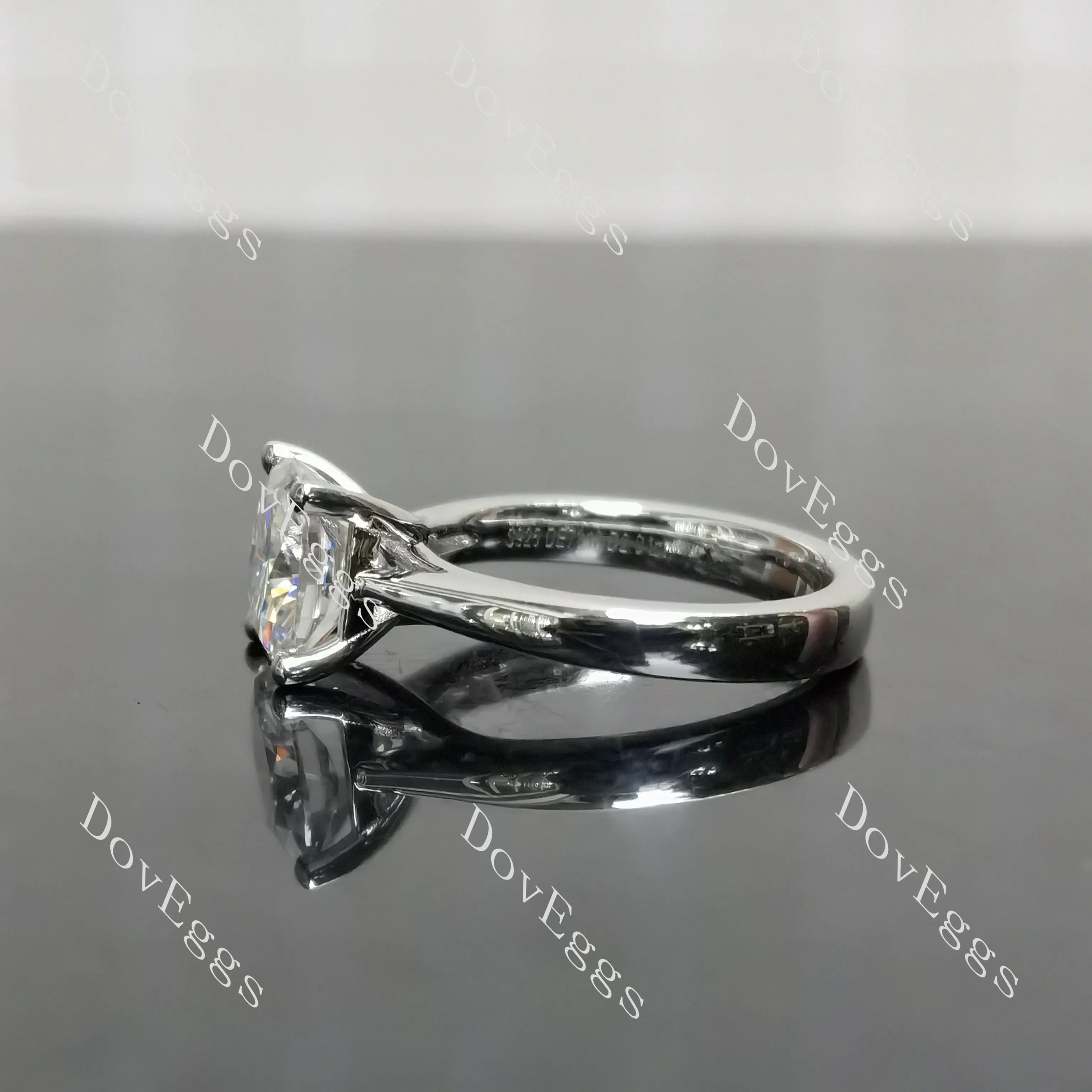 (Size 4.75-7.5) Doveggssterling silver moissanite engagement ring