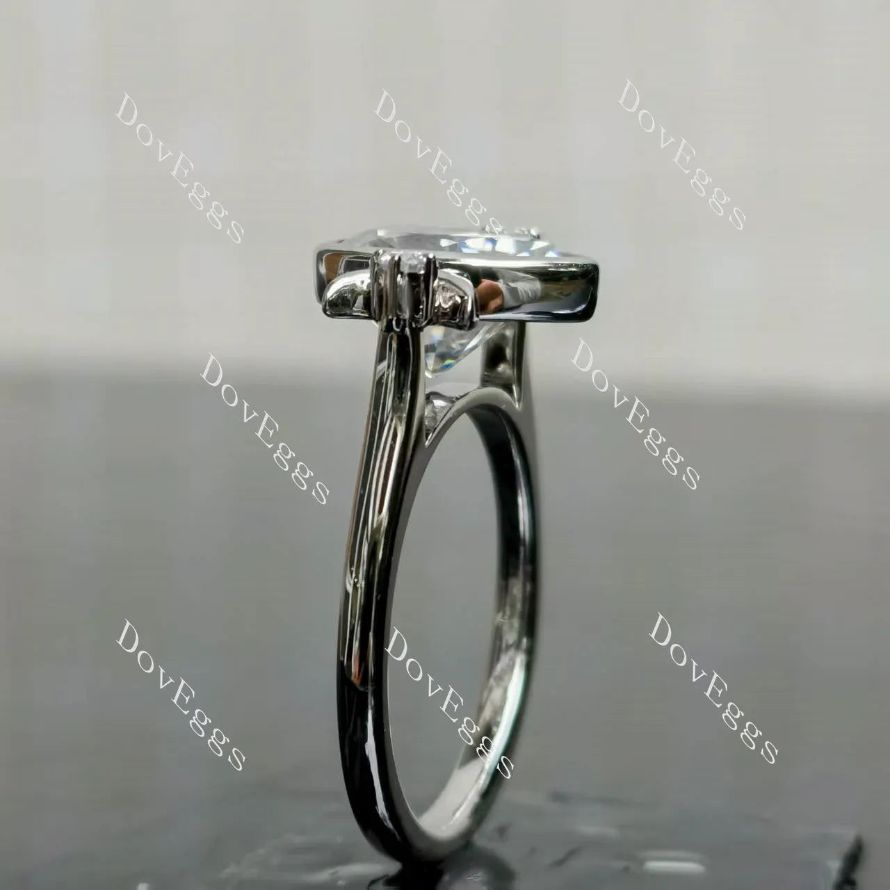 (size 8) Doveggs sterling silver 4ct pear moissanite engagement ring