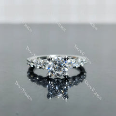(size 6) Doveggs sterling silver 1ct round moissanite engagement ring