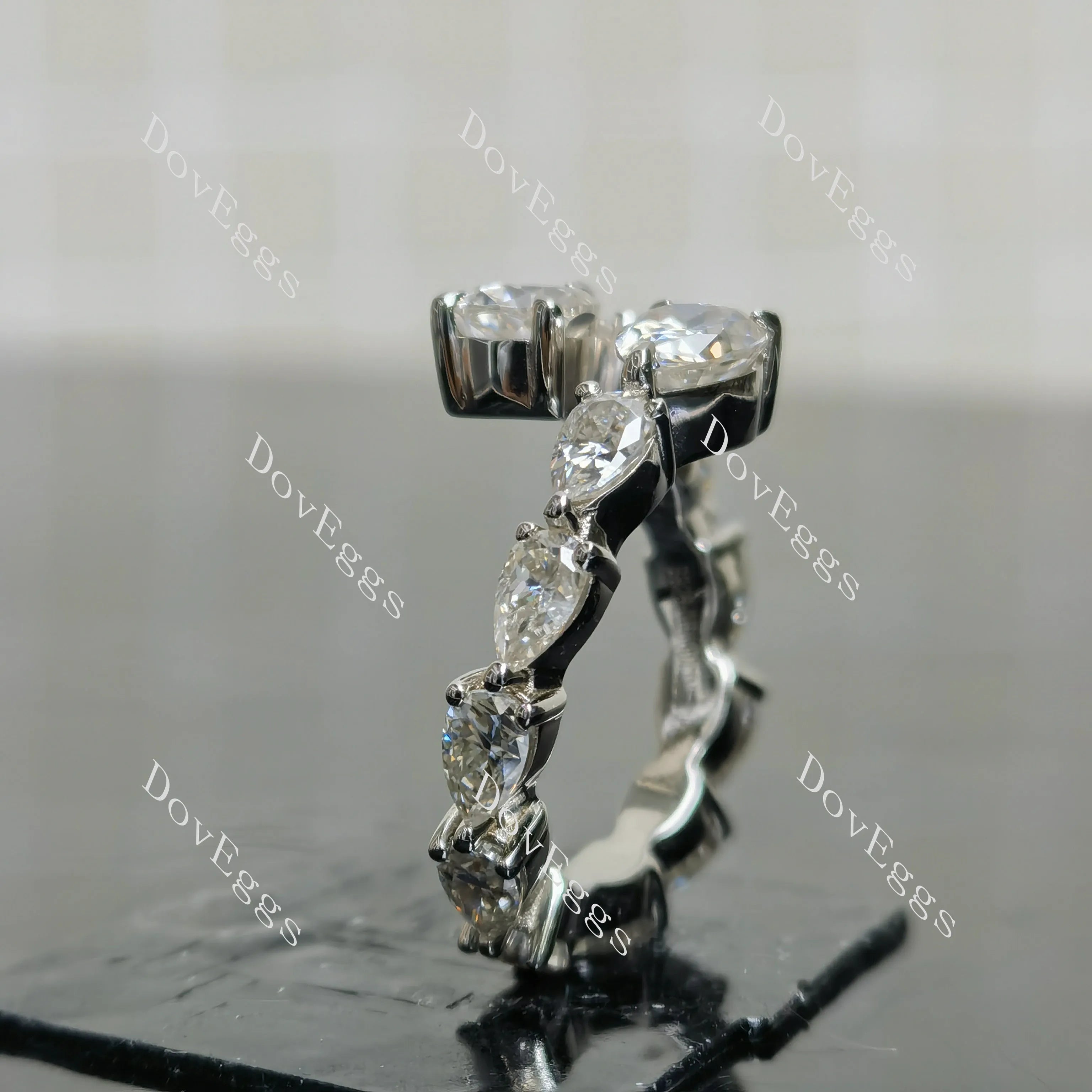 (size 5.5) Doveggs sterling silver 2 pcs pear moissanite wedding band